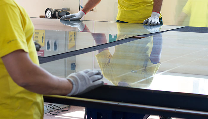 Glass repairs by Twin Cities Glass and Aluminium Townsville
