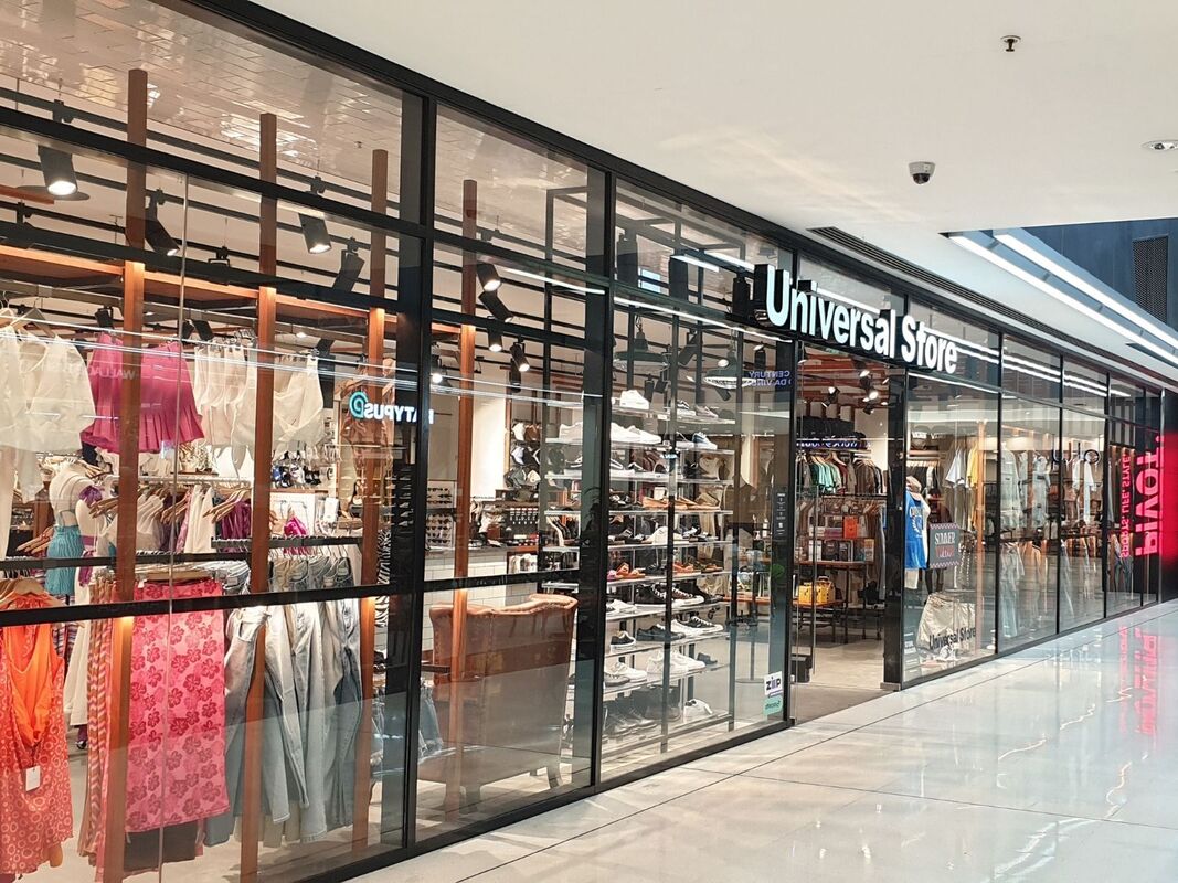 Universal Shop front -Twin Cities Glass Townsville